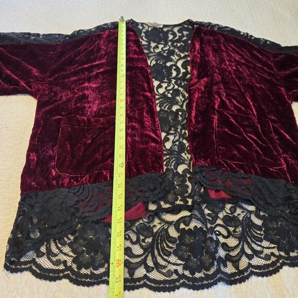 Outfitters Ecote Velvet Lace Cardigan Burgundy Pockets SZ Small Oversized - Picture 7 of 10